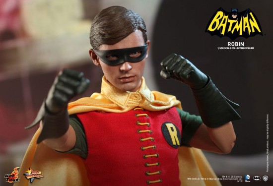 Hot Toys - Batman (1966) - Robin Collectible Figure_PR4