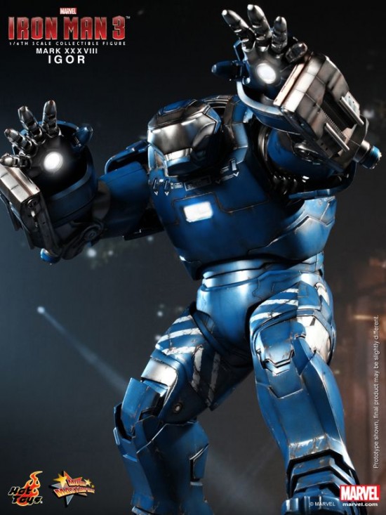 Hot Toys - Iron Man 3 -  Igor (Mark XXXVIII) Collectible Figure_PR7