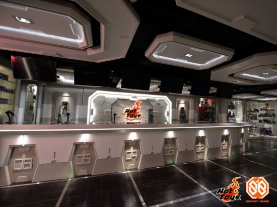 Hot Toys - Secret Base Preview Party_05
