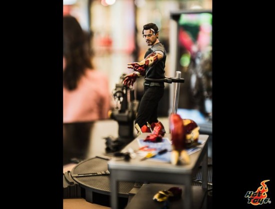 Iron Man Hot Toys Ultimate Showcase by I Am Toys_03