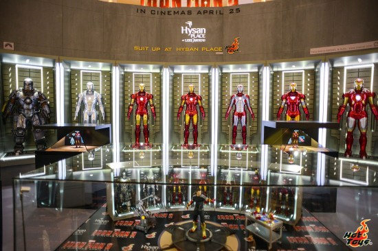Life size VS scaled Hall of Armor